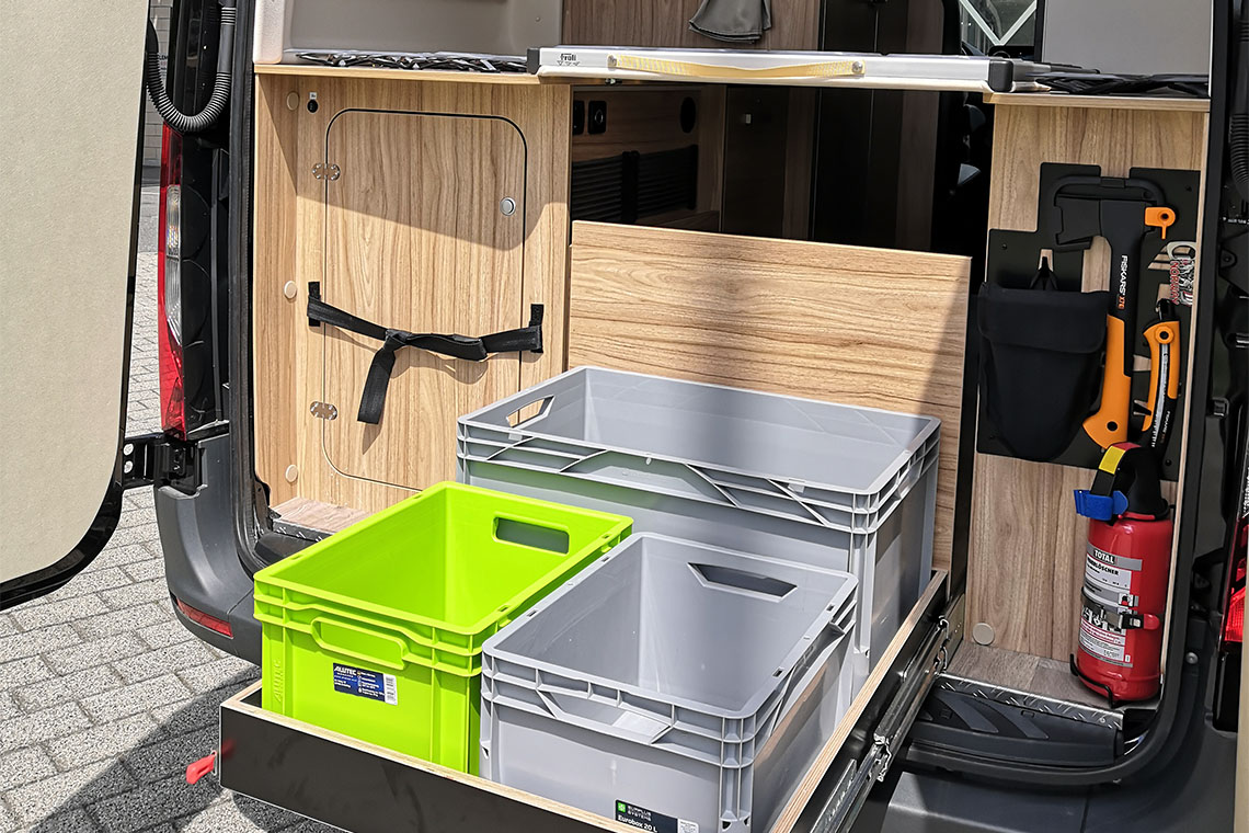 Abstellfläche zum Ausziehen