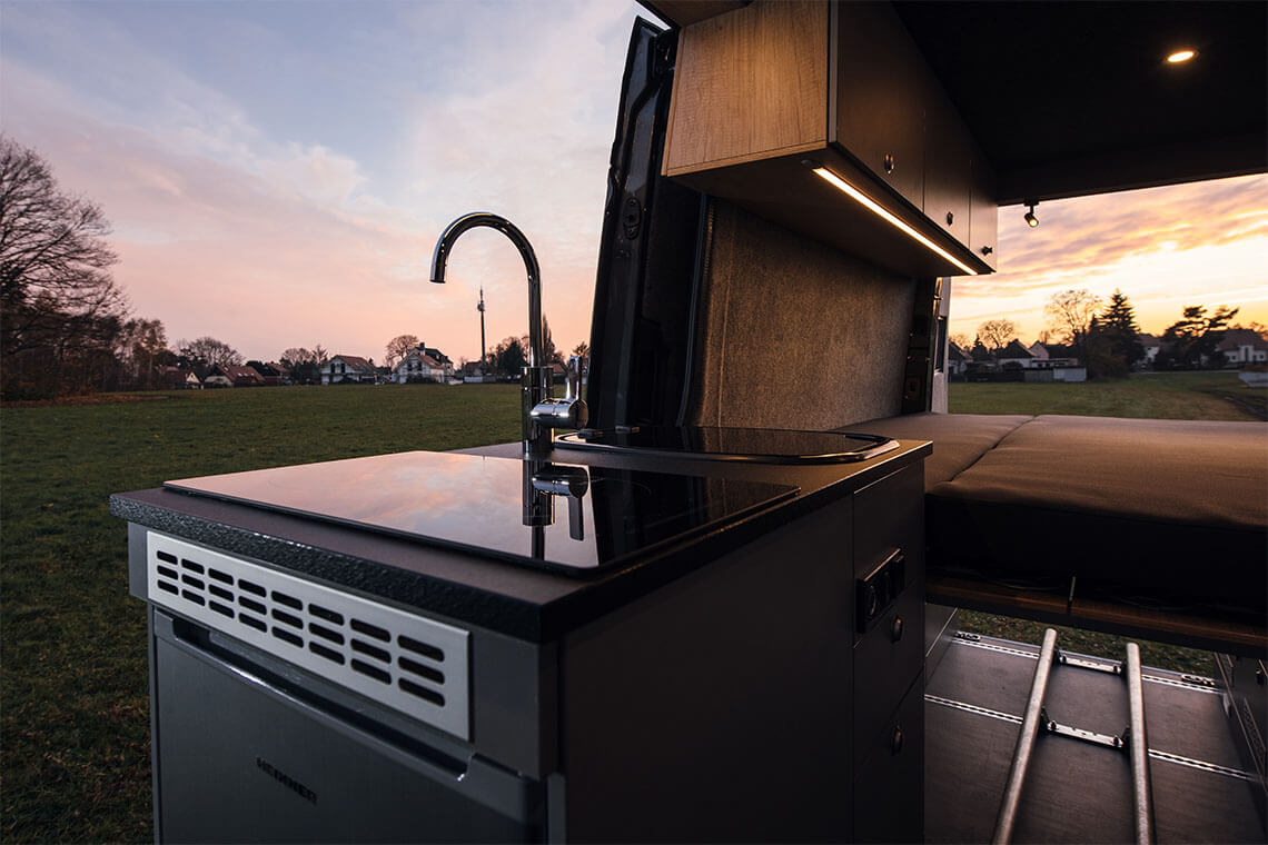 Individuelle Küchenzeile im Van – professionelle Planung und Einbau